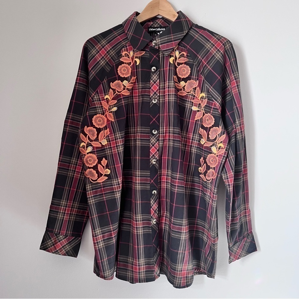Tolani Collection Estrella Fall Embroidered Plaid Button Up Shirt NEW L